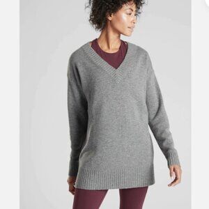 Athleta sz M Wool Cashmere V-Neck Tunic Sweater Grey Heather Long Cozy Luxury